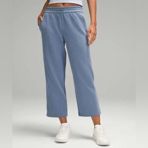 Lululemon Softstreme High-Rise Straight-Leg Cropped Pant Size 6 Oasis Blue